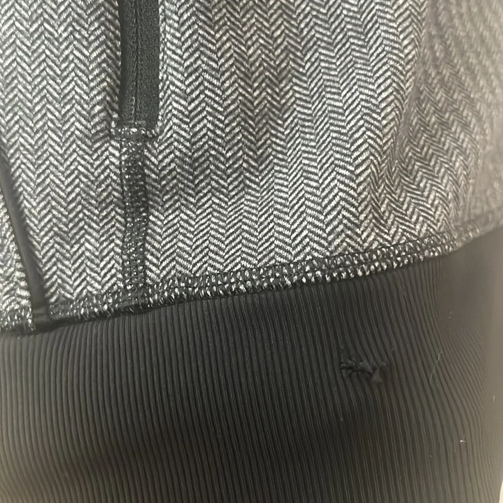 Lululemon bundle set of 5 -Define Jacket Luon, Scuba full-zip, crop jacketSize 8 - Picture 8 of 10